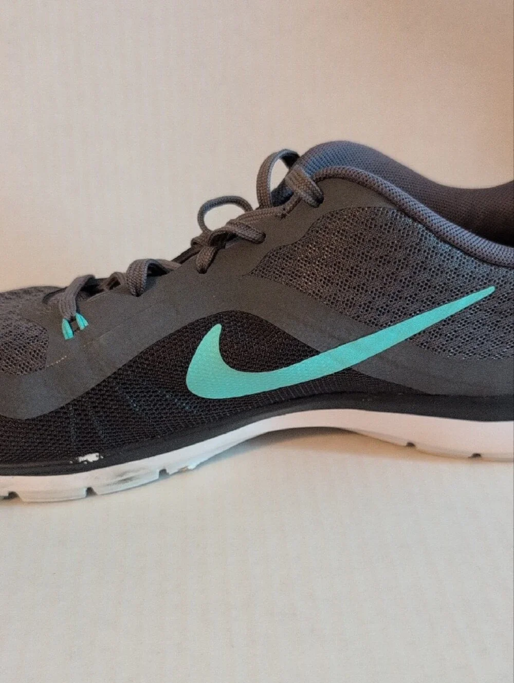 Nike breathable gray